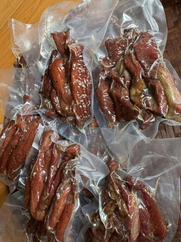 Thịt Vai Giòn Lợn Bản Gác Bếp
