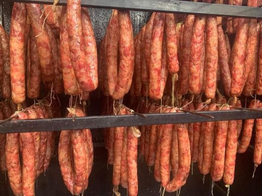 Lạp Sườn Gác Bếp Tây Bắc – Món Ngon Chuẩn Vị Sơn La, Quà Biếu Sang Trọng Cho Mọi Dịp